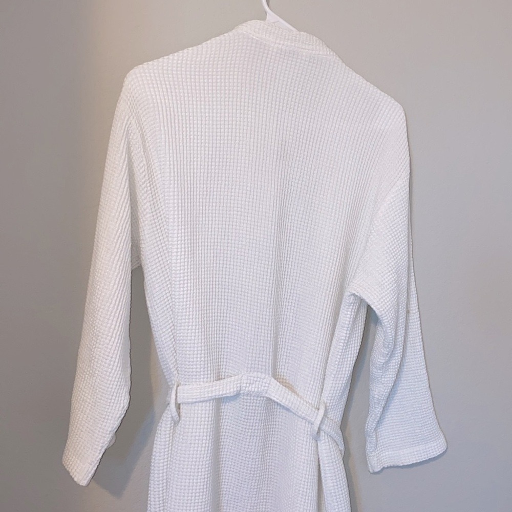 White Waffle Knit Robe - Picture 7 of 10